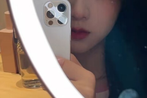 张凌赫古偶剧庆功宴遭粉丝风波娱乐圈八卦大揭秘！